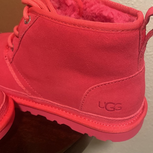 Uggs - Picture 2 of 5